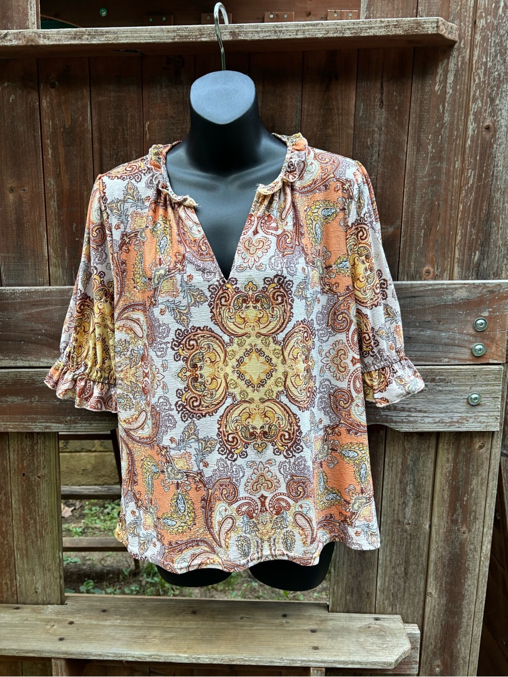 MELLODAY Orange Multi Paisley V-Neck Ruffled Blouse